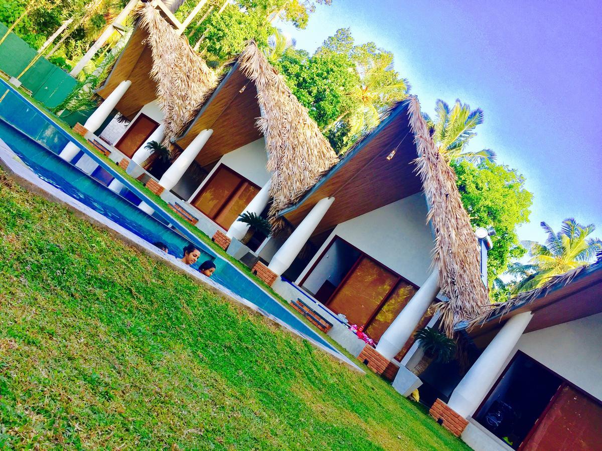 Airport Resort Katunayake Exterior photo