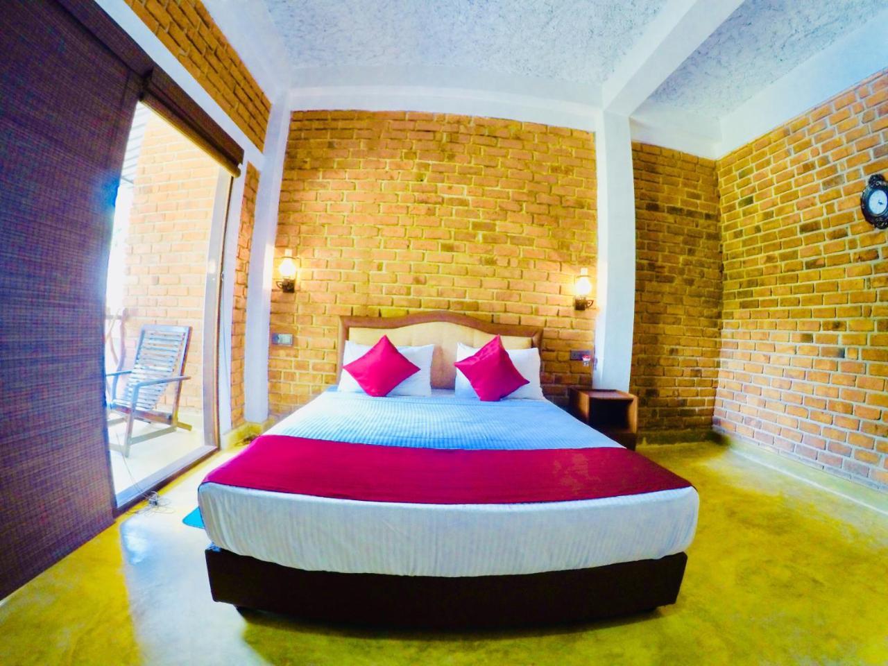 Airport Resort Katunayake Exterior photo